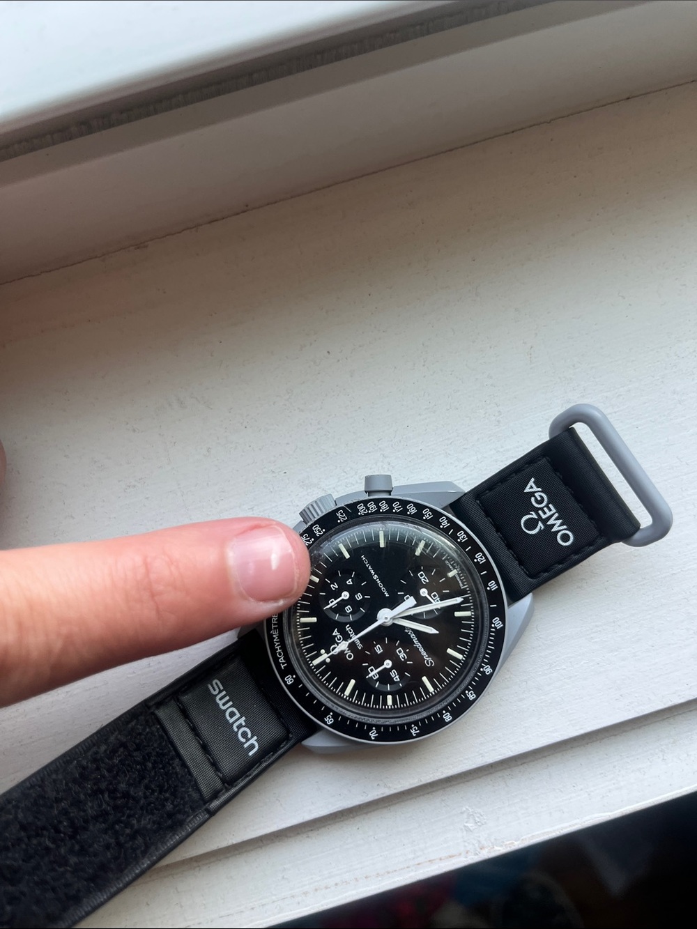 Men’s Black MoonSwatch Swatch x Omega - Picture 5 of 6